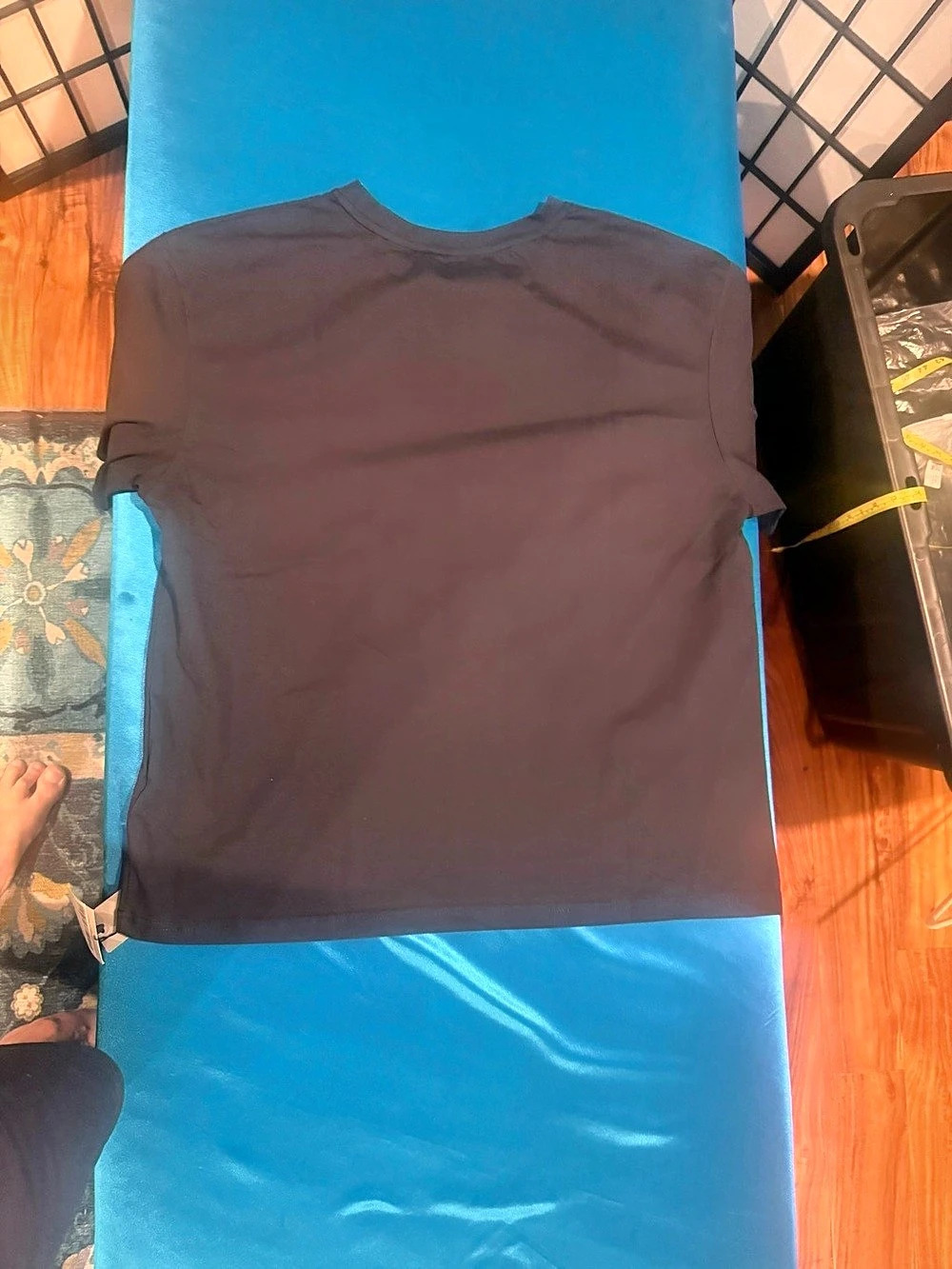 Short Sleeve Tee in Black NWT (G3)